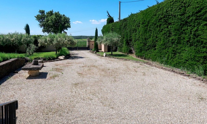 Valreas House | Wonderful private villa for 8 guests with WIFI, TV, terrace and parking