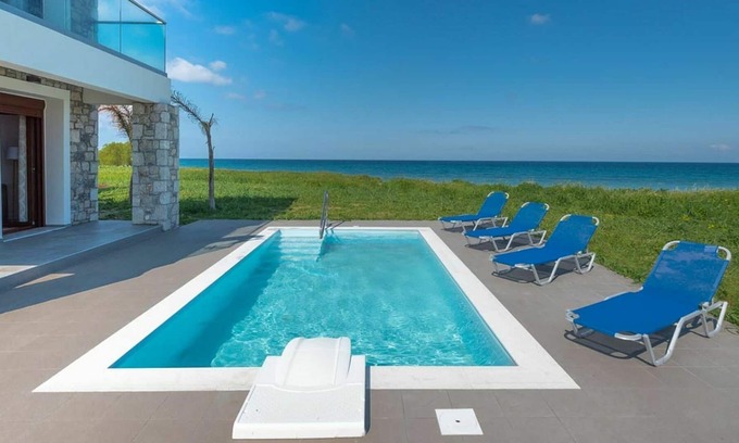 Fanes Villa | Wonderful private villa with private pool, A/C, WIFI, TV, balcony, panoramic view and parking