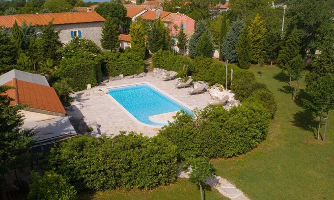 Sajini Villa | Wonderful private villa with private pool, A/C, WIFI, TV, terrace, pets allowed and parking