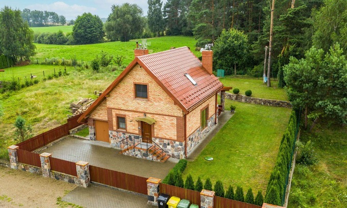 Kalinowo House | Wonderful private villa for 8 people with WIFI, TV, terrace and pets allowed