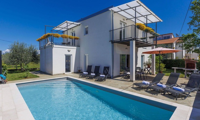 Valica House | Wonderful private villa with A/C, private pool, WIFI, TV, terrace, panoramic view and parking