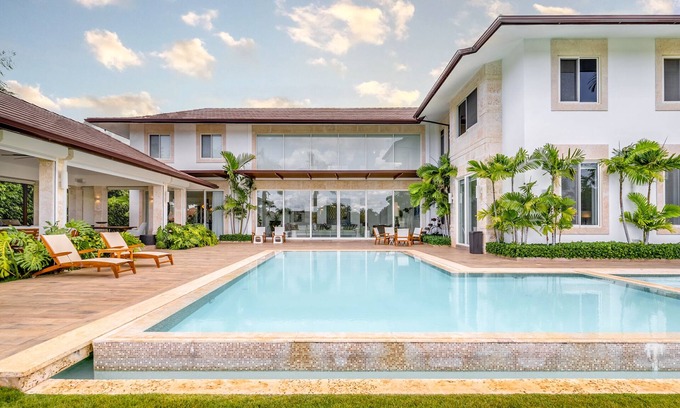El Valle Villa | Wonderful Renovated 6Bdr Villa W/Pool, Jacuzzi & BBQ