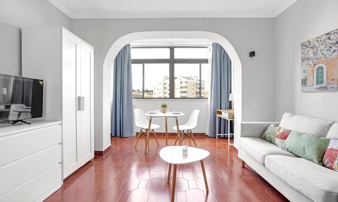 Alfornelos House | Wonderful Shared Apartment in Alfornelos - NEAR METRO!