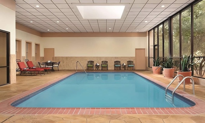 Fort Worth Hotel | Wonderful Stay! Four Great Units, Indoor Pool, Free Parking, On-Site Restaurant