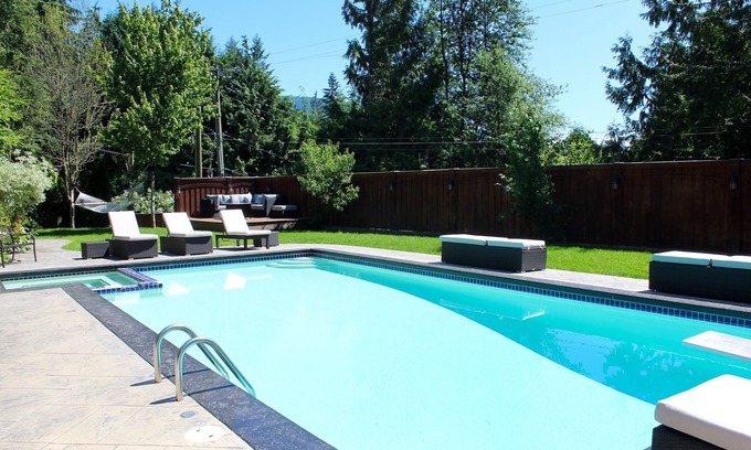 West Vancouver House | Wonderful Stay in West Vancouver Guest Suite near Sea, Ski and City
