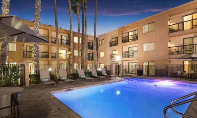 Downtown Village House | Wonderful Trip at Huntington Beach! Hotel w/ Fitness Center, Pets Welcome