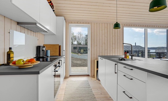Diernæs House | Wonderful vacation home with sea view in Jutland.