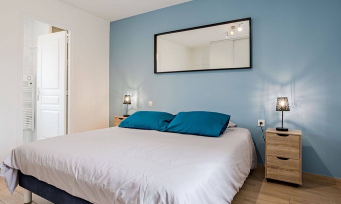 Gouville-sur-Mer House | Wonderful villa for 5 people with WIFI, TV, terrace and pets allowed