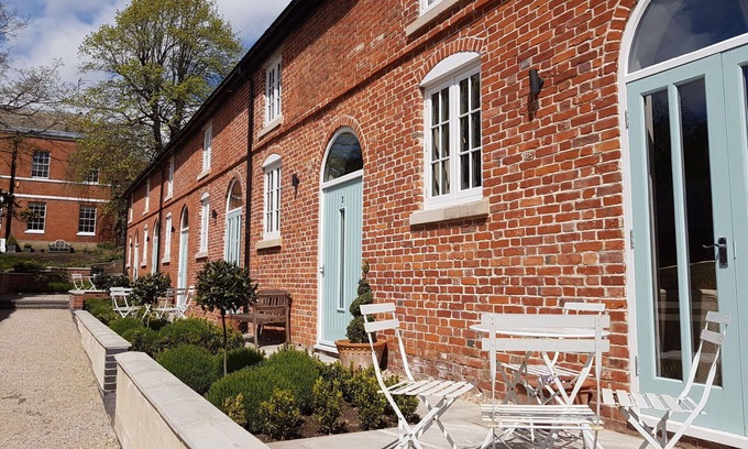 Breedon on the Hill House | Wonderful villa for 4 people with WIFI, TV and pets allowed