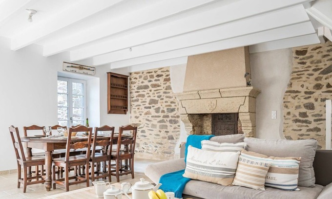 Ille-et-Vilaine House | Wonderful villa for 6 people with WIFI, TV and patio
