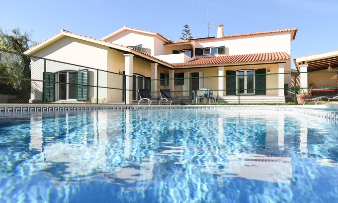 Cascais House | Wonderfull Villa at Cascais - daily cleaning included