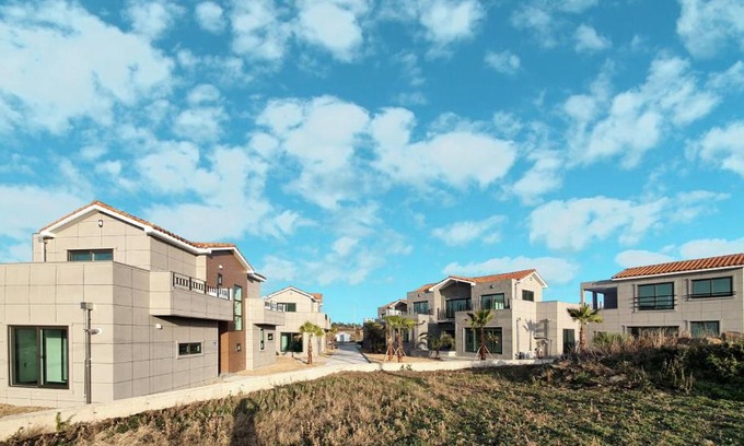 Hallim House | Wonderpool pension