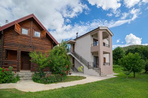 Boljevici Ski Chalet | Wood House