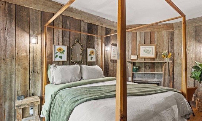 Townsend Hotel | Wood-Paneled Room | 4-Poster Bed | Smoky Mountain Stay