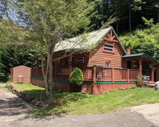 Sylva Ski Chalet | Woodard Cabin