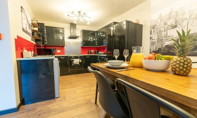 Lancaster Apartment | Woodbury 2-6
