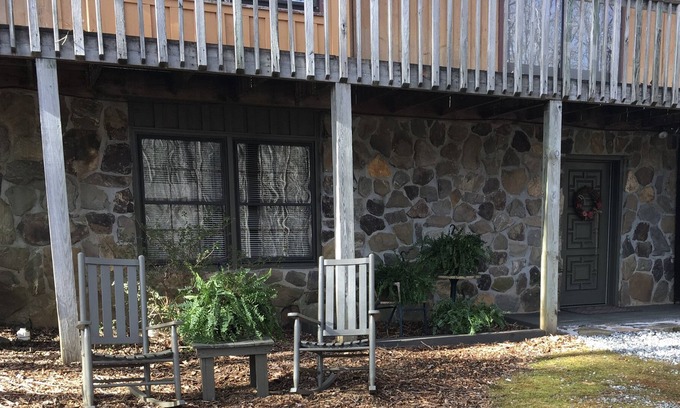 Clarkesville House | Wooded seclusion with amenities galore!!