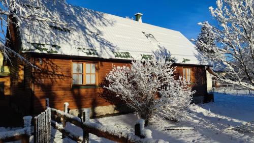 Plaski Ski Chalet | Wooden veggie house Koliba near Plitvice Lakes
