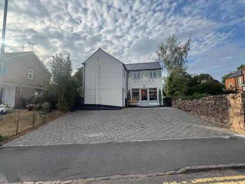 Rothley House | Woodgate House