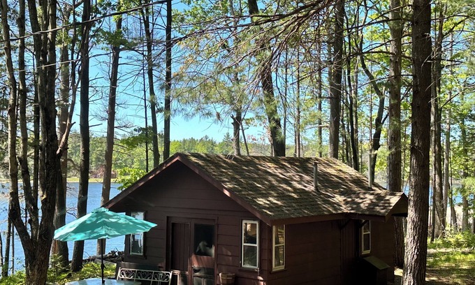 Gaylord Cabin | Woodland SKI SNOWMOBILE Cabin semi-rustic pets ok