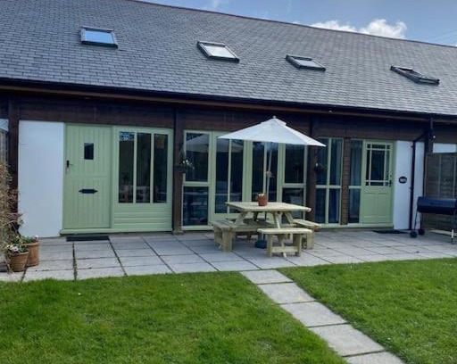 Hele House | Woodland View at Hewish Mill