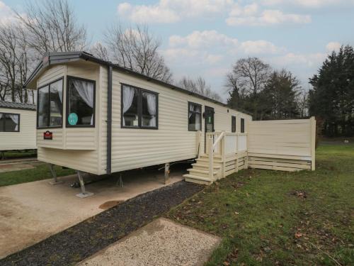 Ruthin House | Woodlands Gold WO 41