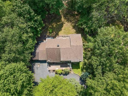 Lake Harmony House | Woodlands Hideaway- Hot Tub Grill & Games