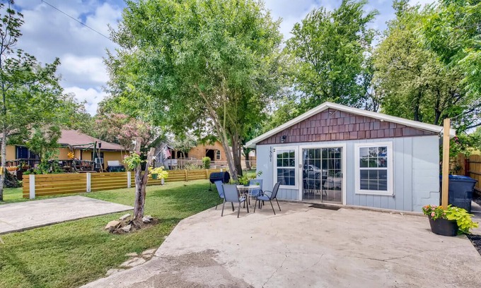 Woodlawn Lake Cottage | Woodlawn Lake Cottage