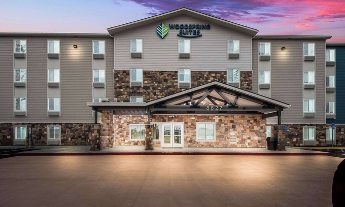 Bellflower Hotel | WoodSpring Suites Bellflower - Los Angeles