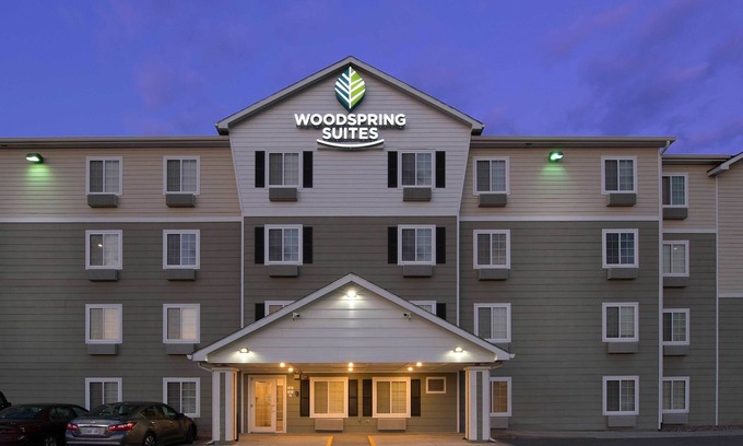 Council Bluffs Hotel | WoodSpring Suites Council Bluffs