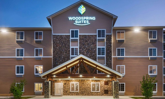 Tyner Hotel | WoodSpring Suites Chattanooga