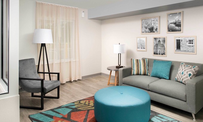 Ludlam Hotel | WoodSpring Suites Miami Southwest