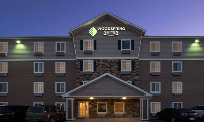 Midland Hotel | WoodSpring Suites Midland