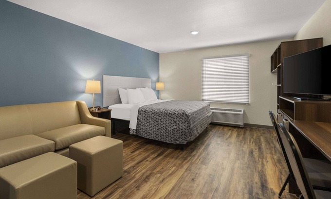 Bowling Green Hotel | Woodspring Suites Bowling Green I-65