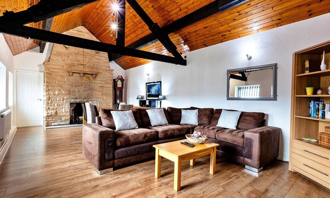 Ferryhill House | Woodstock Lodge