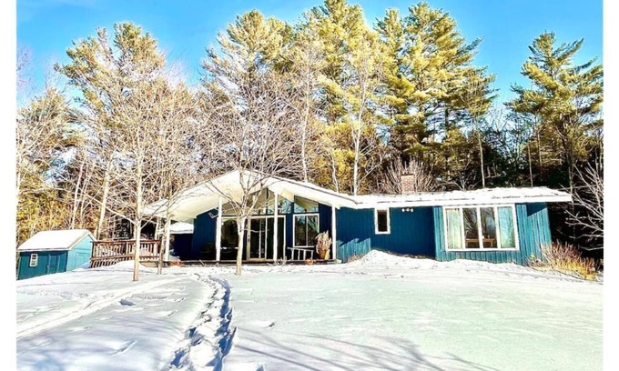 Woodstock House | Woodstock Village Sunset Retreat