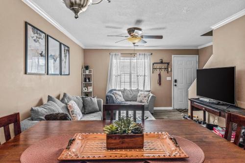 Athens Apartment | Woodstone Retreat right next to UGA golf course
