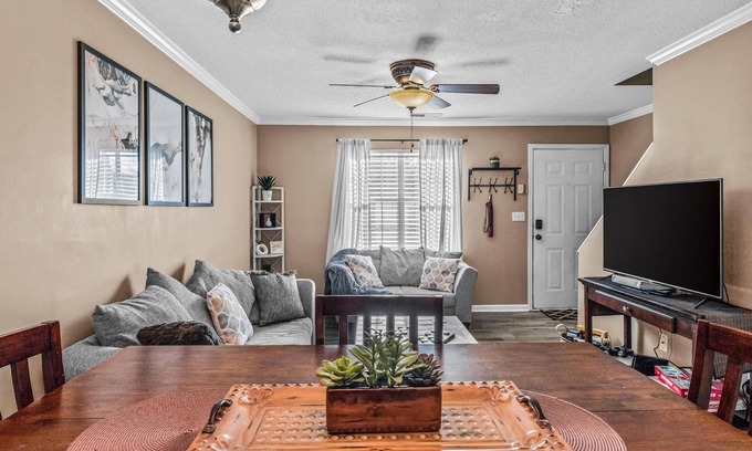 Athens Condo | Woodstone Retreat right next to UGA golf course!