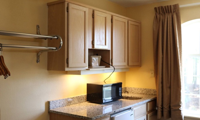 Hogansville Hotel | Woodstream Inn