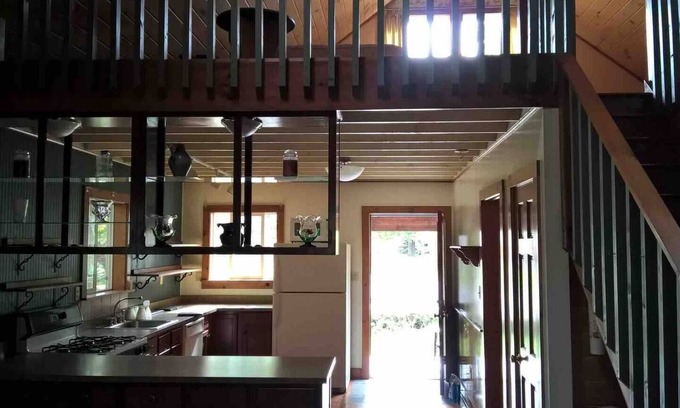 Cooperstown Ski Chalet | Woodview Chalet- 2 Miles to CDP!- POOL-Sleeps 9