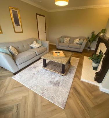 Coleraine House | Woodview Cottage