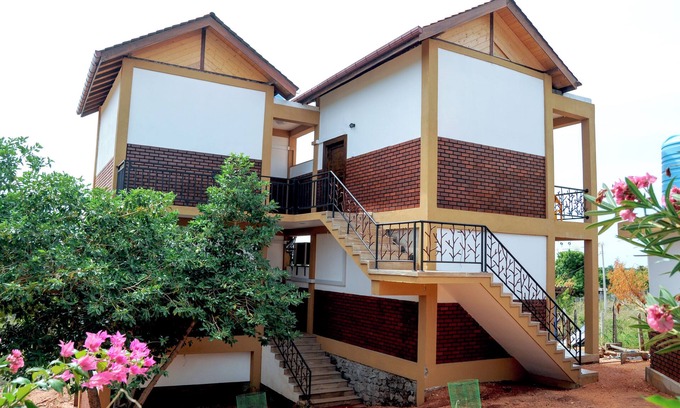 Trincomalee House | Woody Crest Hotel