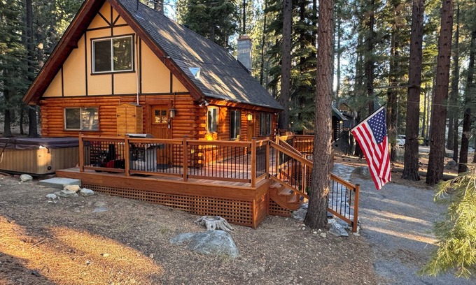 North Upper Truckee Cabin | Woody's Cabin - Your Ski-Lease and Mid-Term Stay at Lake Tahoe