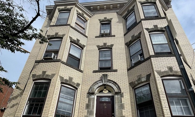 Mill River Apartment | Wooster St Apartment!