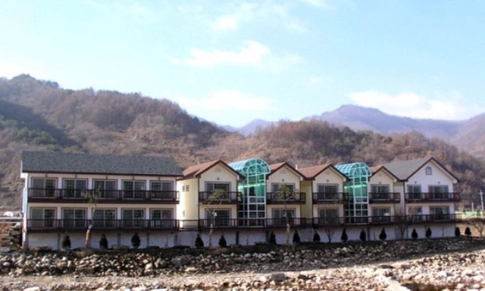 Jecheon House | Worak Pensionville Gauguin's House