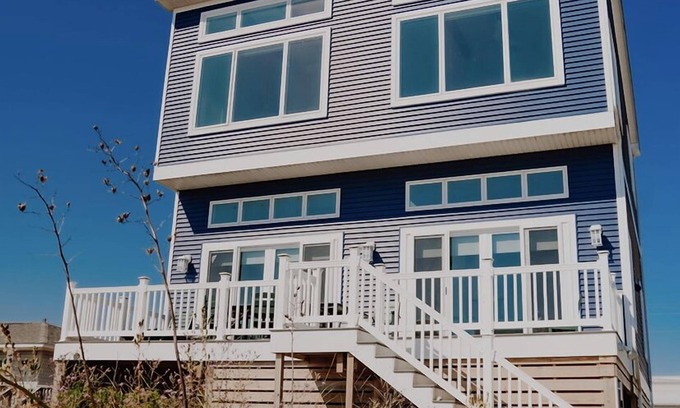 Broadkill Beach House | Work & Play at Newly Built Beachfront Home. Beach Views everywhere & Peleton!