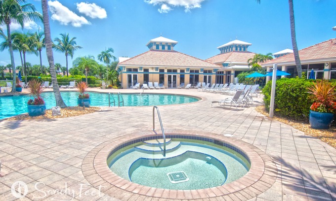 North Naples Condo | Work & play from Paradise. Clean spacious home in lovely community . 30-day min.