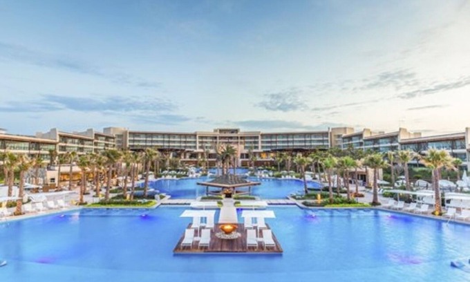 Zona Hotelera Resort | World Class Beachfront Luxury Resort