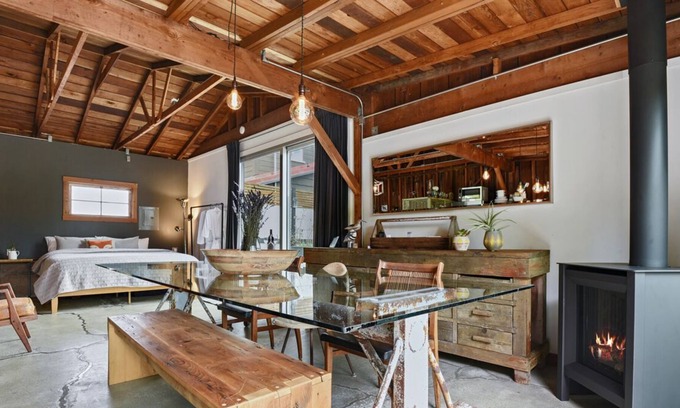 Park Hill House | World Traveler's Seaside Grotto, Luxury in Cambria