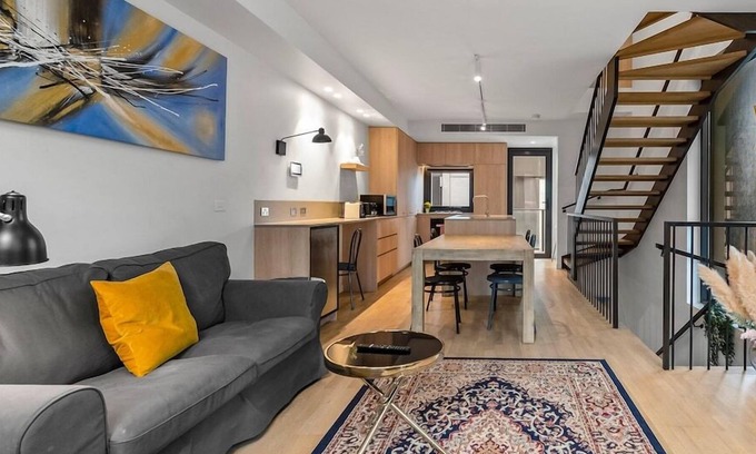 Toorak House | WOWSOY004 - U1 / 225 William Road SYarra · New Modern Designed 3B2BHouse+Parking